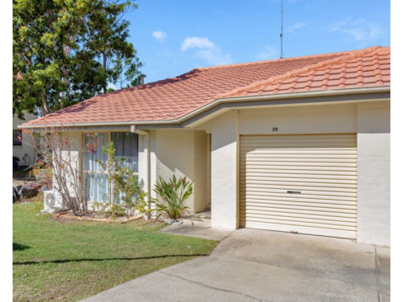 3 Arundel Drive, Arundel QLD 4214