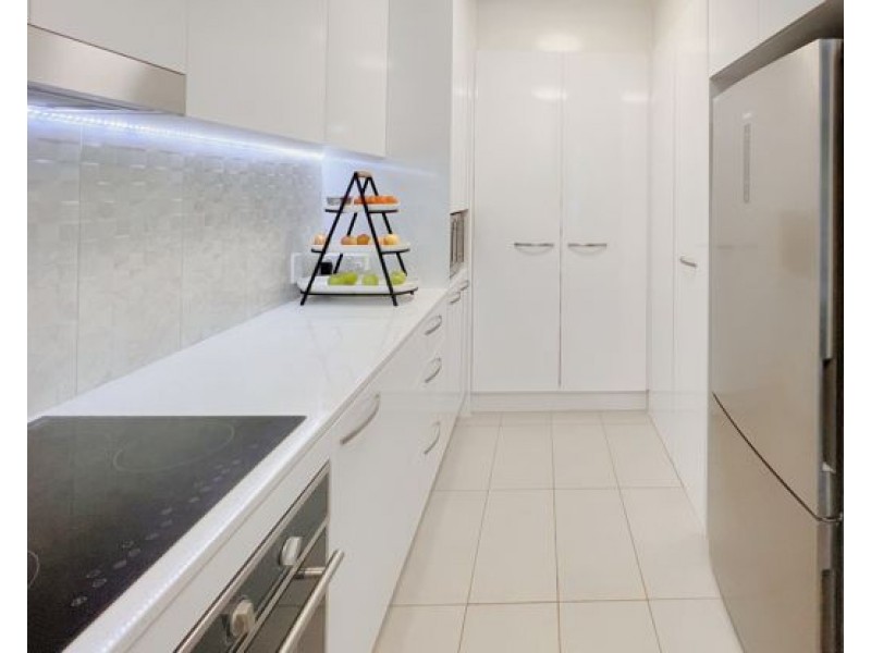 Unit 7/13-23 Bright Avenue, Labrador QLD 4215