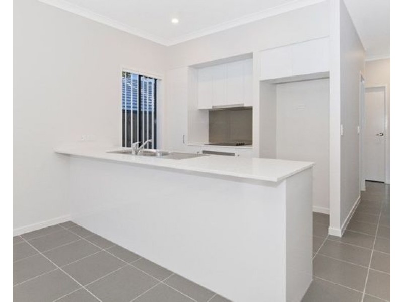 5 ROTHBURY TERRACE, Pimpama QLD 4209