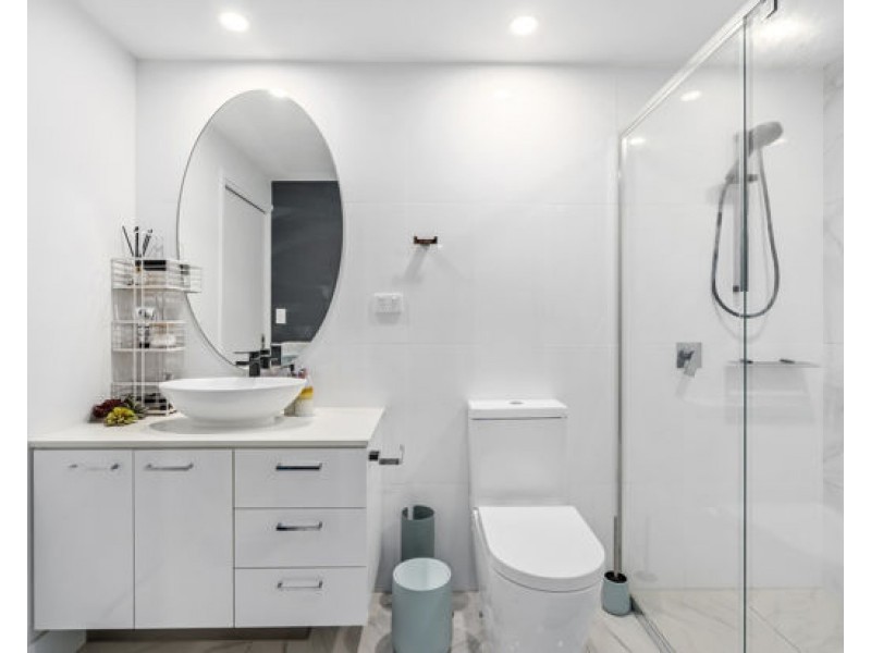 4201/5 Harbour Side Court, Biggera Waters QLD 4216