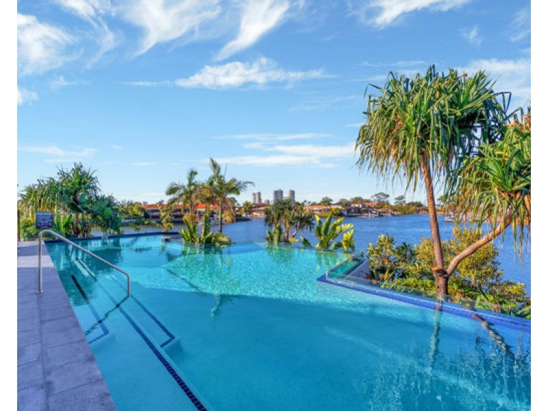 4201/5 Harbour Side Court, Biggera Waters QLD 4216