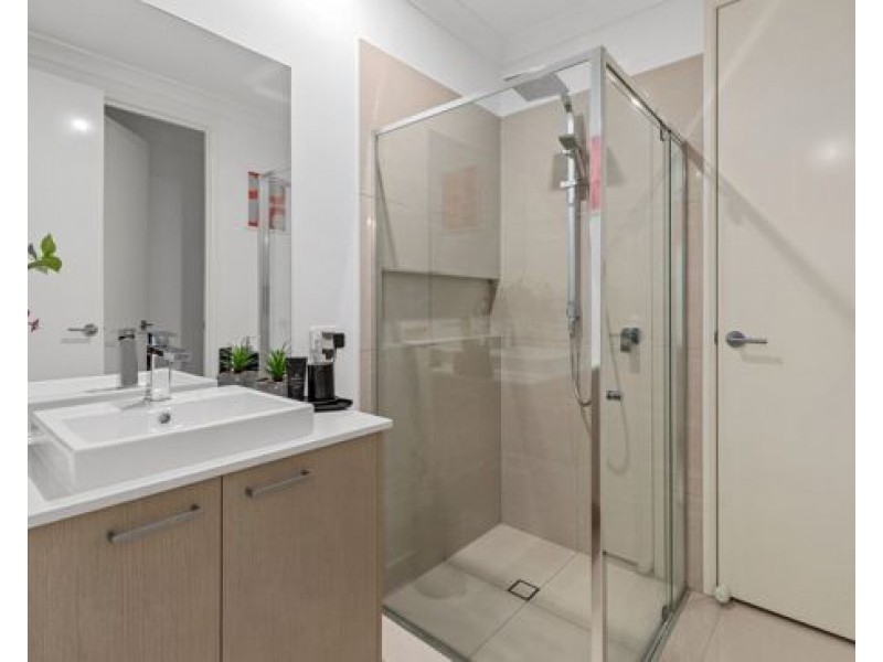 29 Laurel Drive, Helensvale QLD 4212