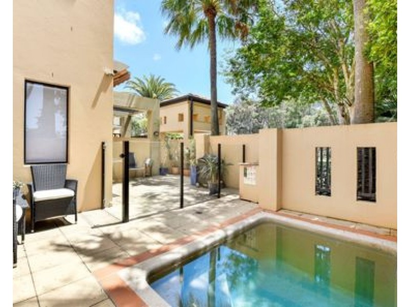 66/24 Slatyer Ave, Bundall QLD 4217