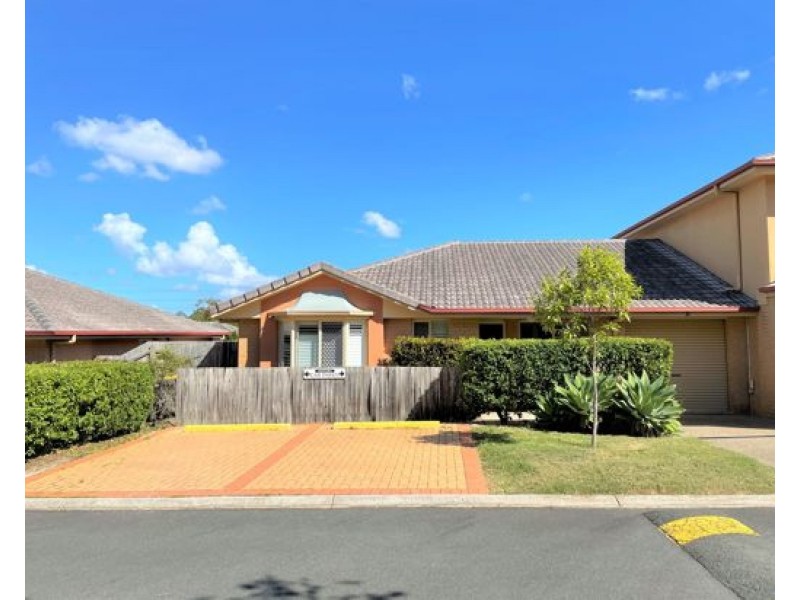 62 COORA ST, Wishart QLD 4122