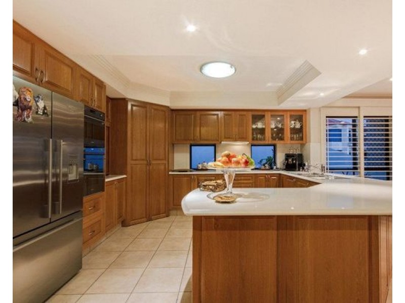 11 clear water bay avenue, Clear Island Waters QLD 4226