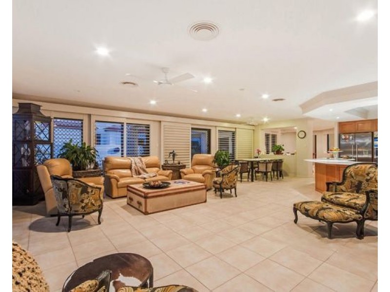 11 clear water bay avenue, Clear Island Waters QLD 4226