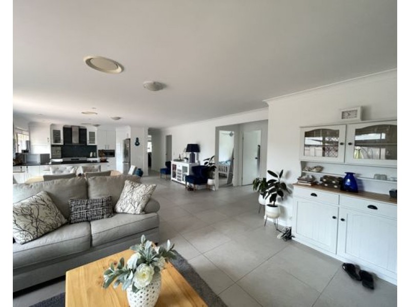 39 Montgomery Dr, Wellington Point QLD 4160