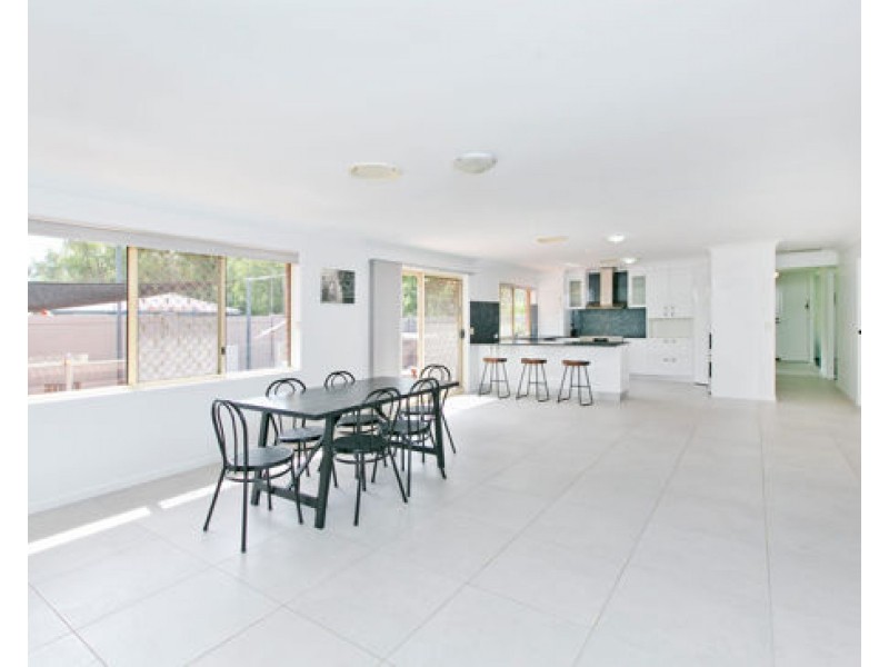 39 Montgomery Dr, Wellington Point QLD 4160