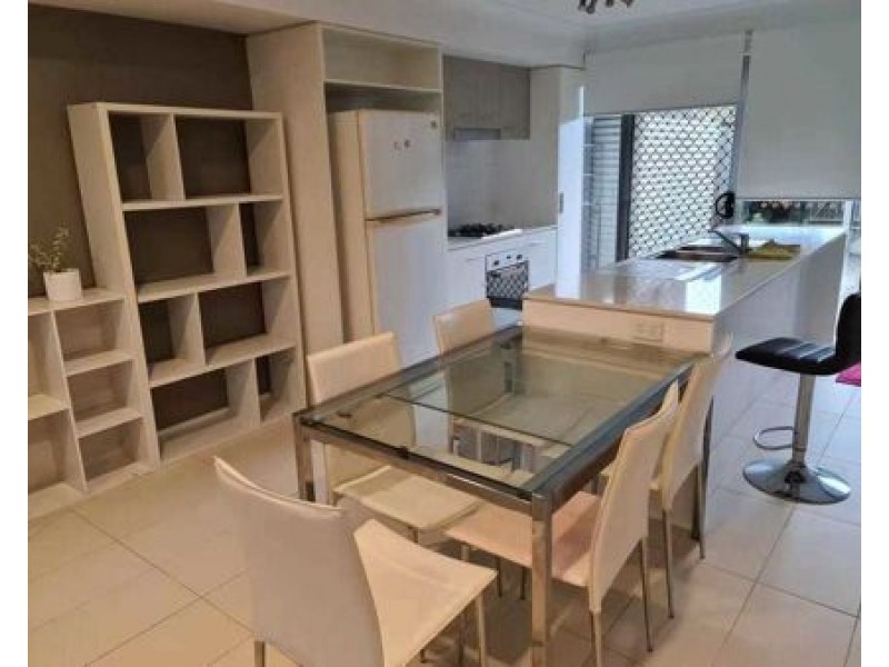 105/18 Bland st, Coopers Plains QLD 4108