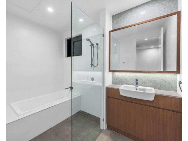 36 66 Illowra St, The Gap QLD 4061