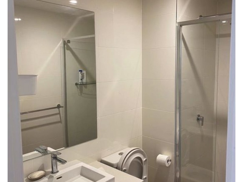 404/5 Chester Avenue, Southport QLD 4215