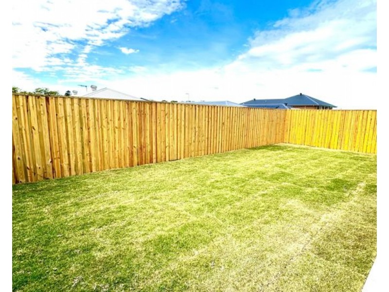 21 Ambrose Street, Chambers Flat QLD 4133