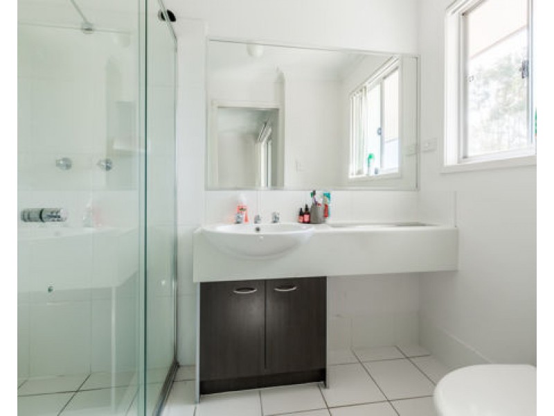 48/1 McAuley Parade, Pacific Pines QLD 4211