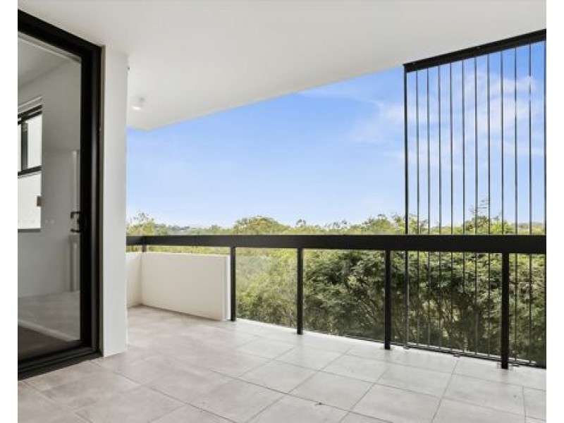 204/10 Curwen Terrace, Chermside QLD 4032