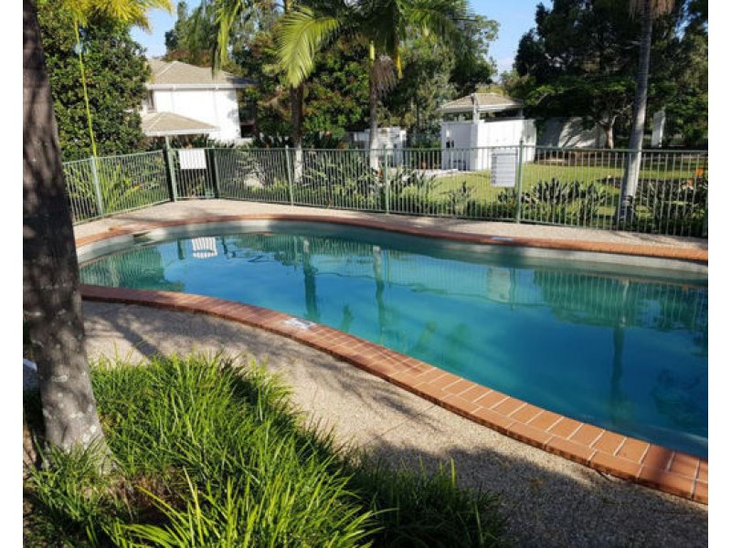 1 Carnarvon Court, Oxenford QLD 4210