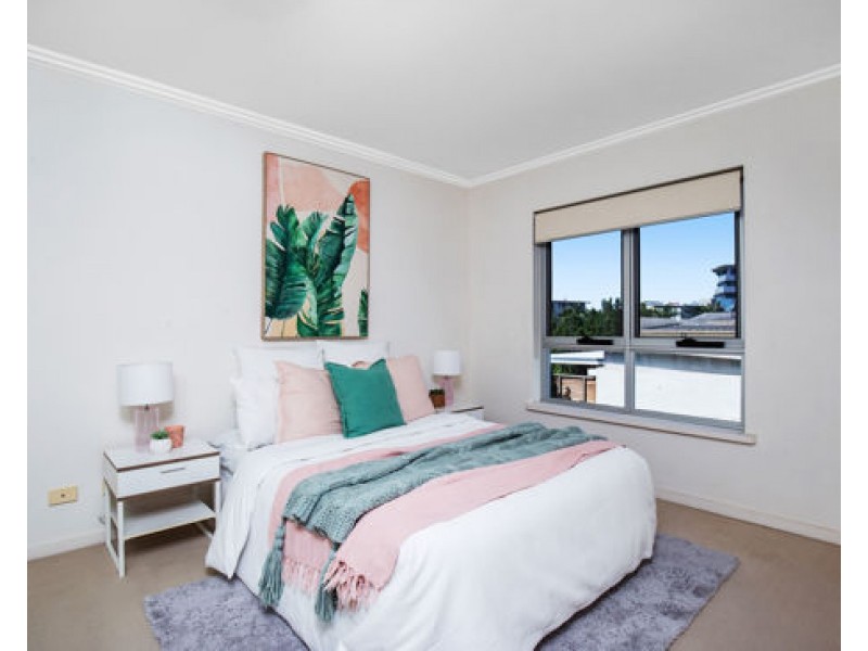 30/2 Arbour Ave, Robina QLD 4226