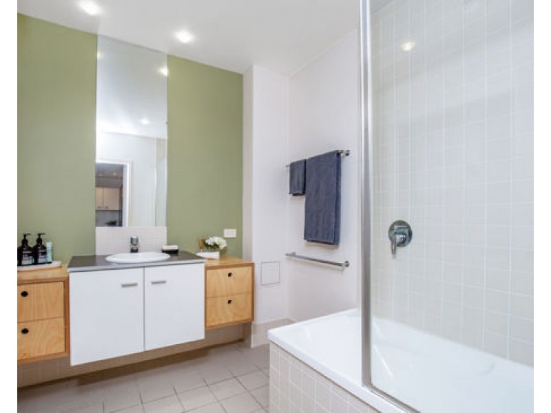 30/2 Arbour Ave, Robina QLD 4226