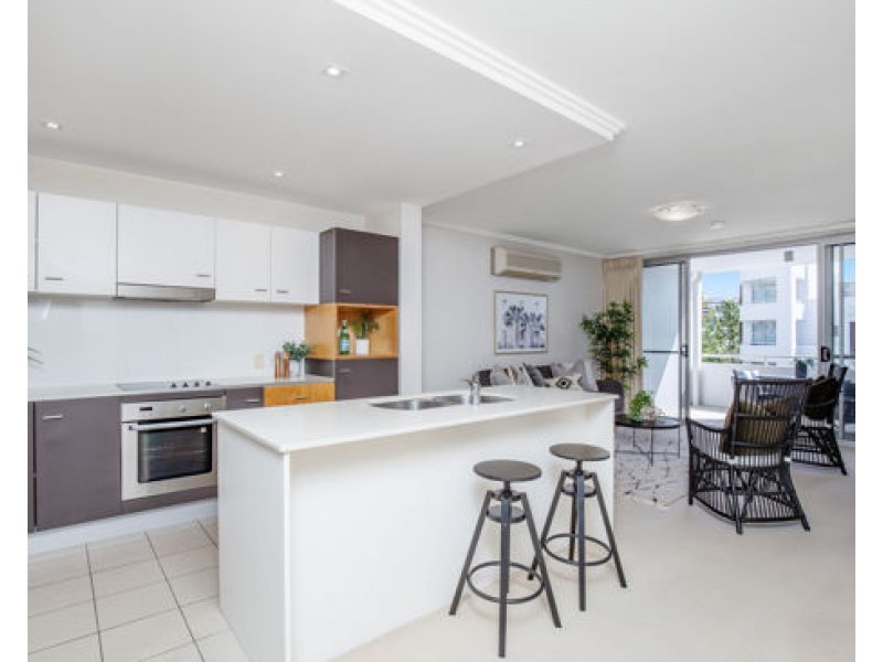 30/2 Arbour Ave, Robina QLD 4226