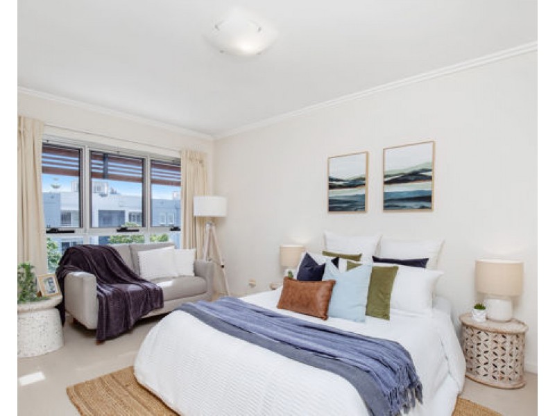 30/2 Arbour Ave, Robina QLD 4226