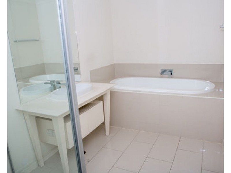 115 North Hill Drive Robina, Robina QLD 4226