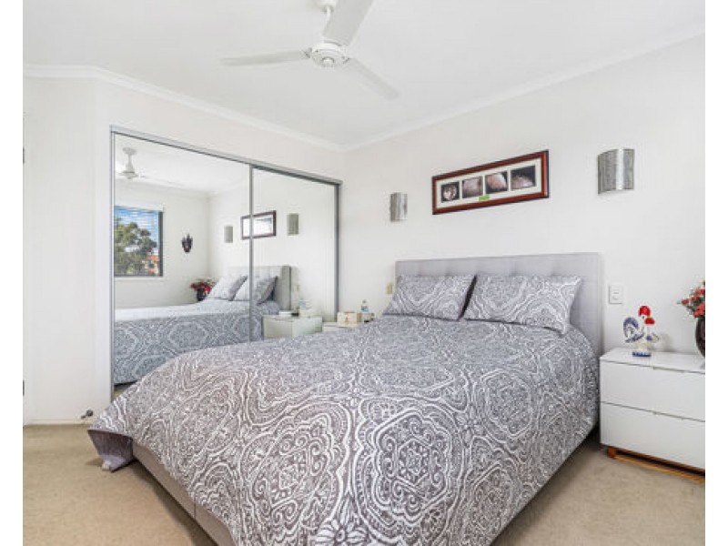 2/12 Port Peyra Crescent, Varsity Lakes QLD 4227