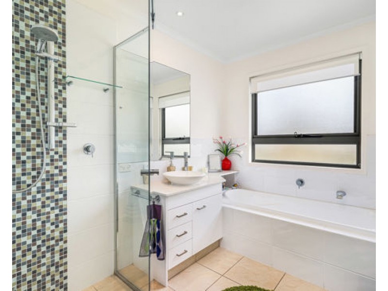 2/12 Port Peyra Crescent, Varsity Lakes QLD 4227