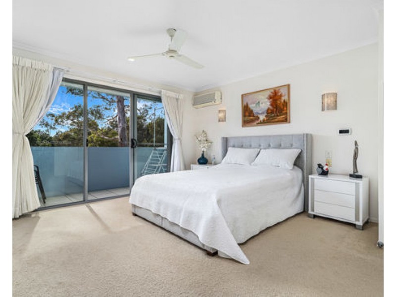 2/12 Port Peyra Crescent, Varsity Lakes QLD 4227