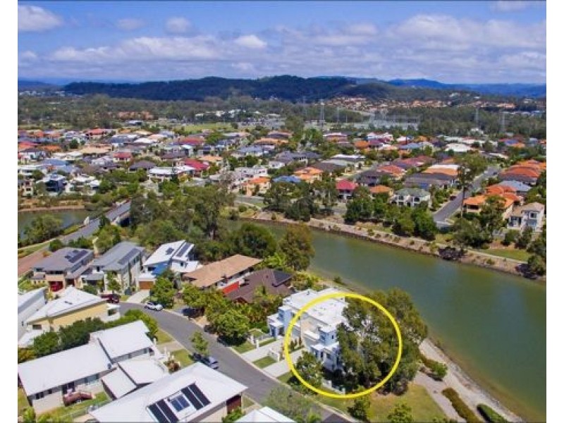 2/12 Port Peyra Crescent, Varsity Lakes QLD 4227