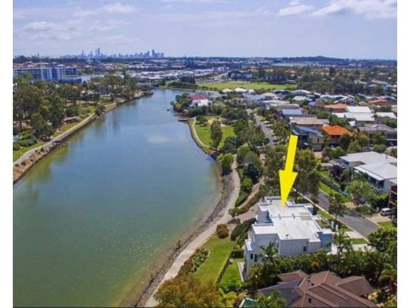 2/12 Port Peyra Crescent, Varsity Lakes QLD 4227