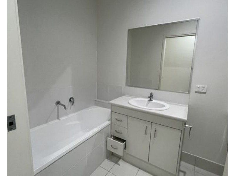2b 19 Short Street, Boronia Heights QLD 4124