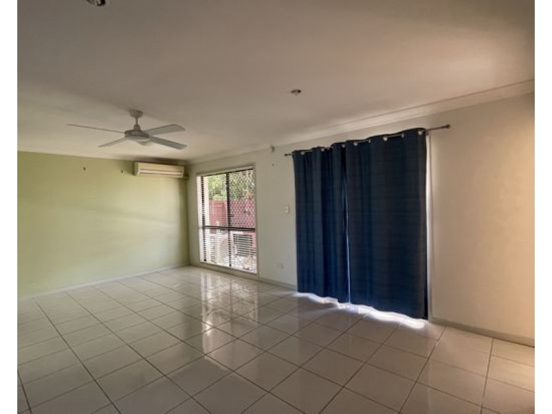 Unit 12, 74 Plaza St, Wynnum West QLD 4178