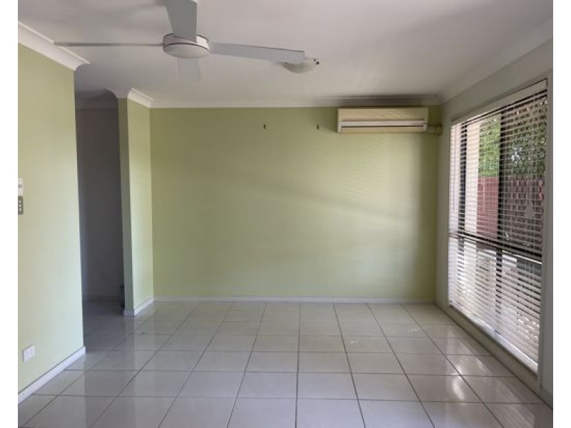 Unit 12, 74 Plaza St, Wynnum West QLD 4178