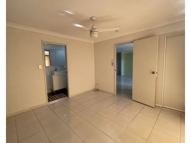 Unit 12, 74 Plaza St, Wynnum West QLD 4178