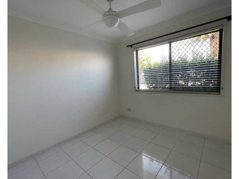 Unit 12, 74 Plaza St, Wynnum West QLD 4178