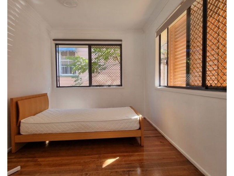 61 Rusden Street, Kelvin Grove QLD 4059