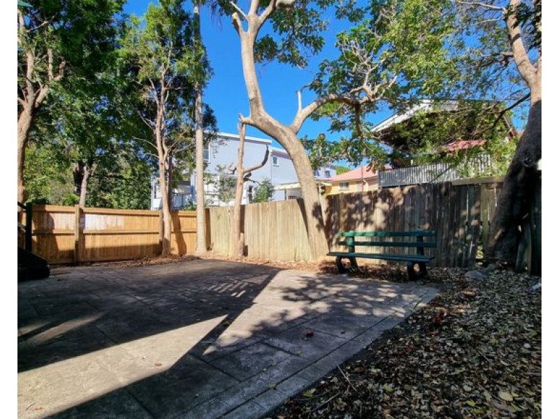 61 Rusden Street, Kelvin Grove QLD 4059