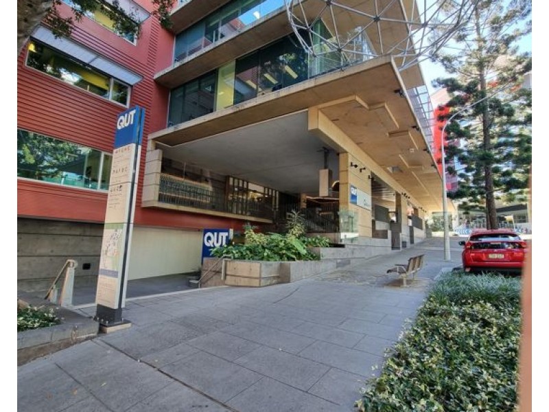 61 Rusden Street, Kelvin Grove QLD 4059