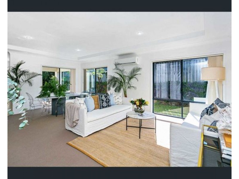 6 Nardoo Street, Robina QLD 4226