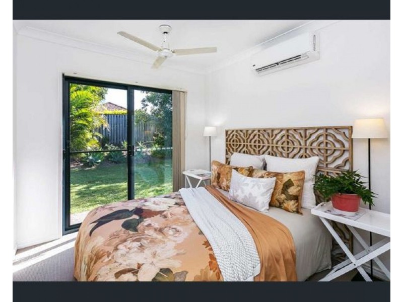 6 Nardoo Street, Robina QLD 4226