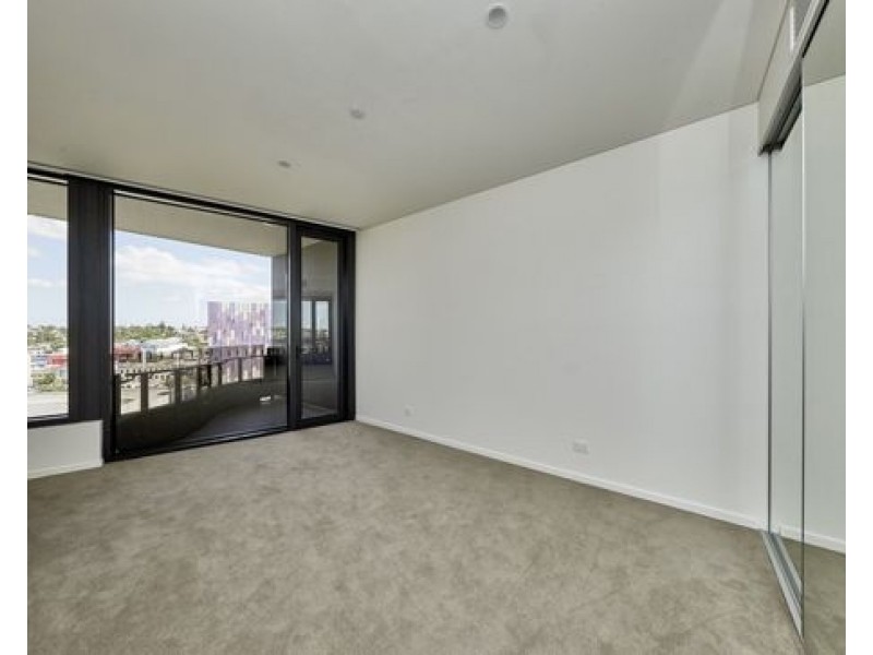 812/62 LOGAN ROAD, Woolloongabba QLD 4102