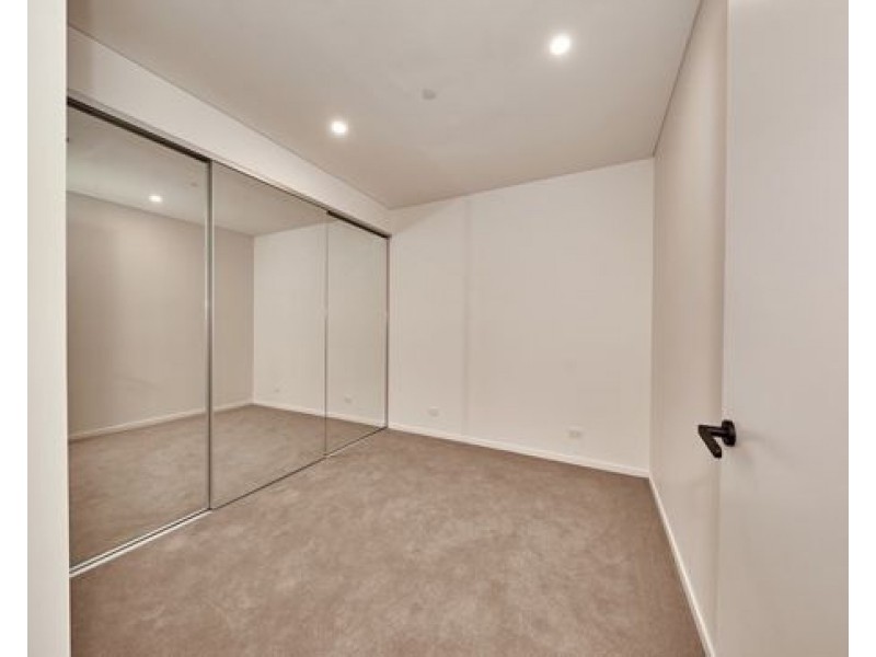 812/62 LOGAN ROAD, Woolloongabba QLD 4102