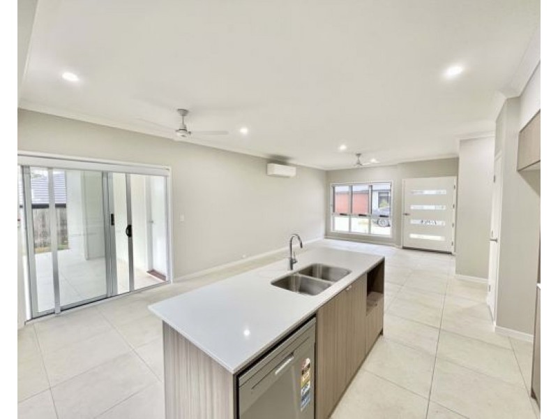 3/149 Peverell Street, Hillcrest QLD 4118