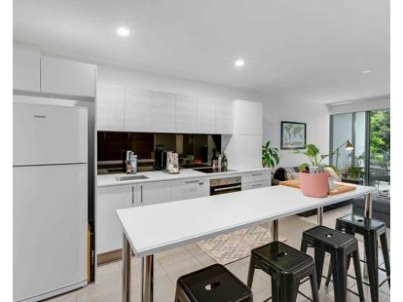 1119 6-8 Waterford Court Bundall, Bundall QLD 4217