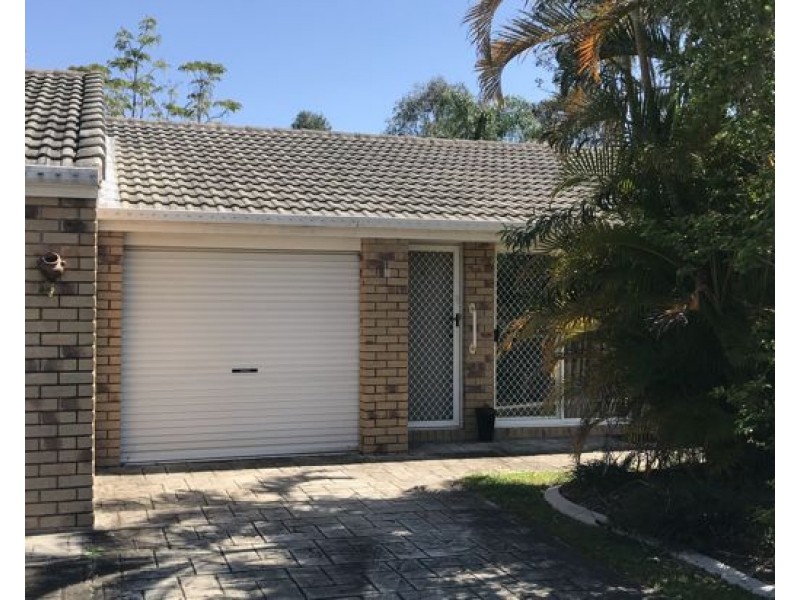 8 45 Village Way, Oxenford QLD 4210