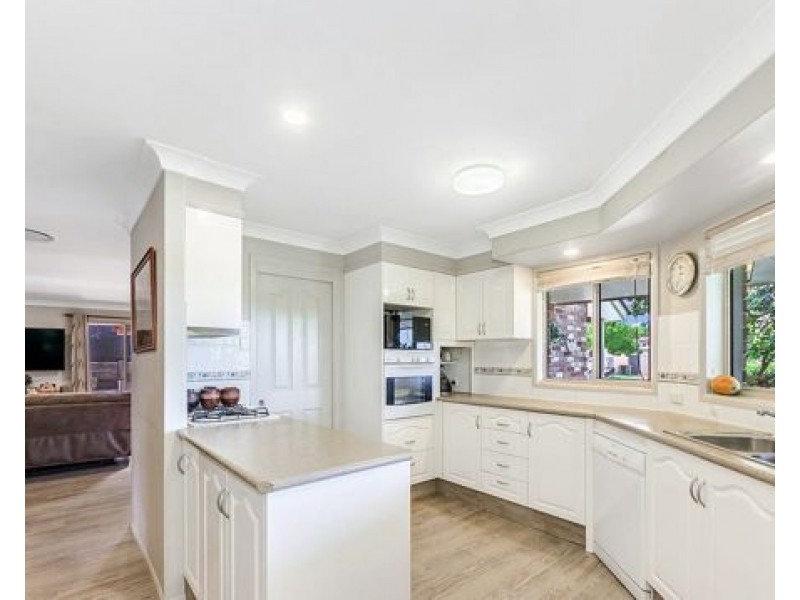 24 Southerden drive, North Lakes QLD 4509