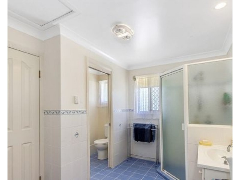 24 Southerden drive, North Lakes QLD 4509