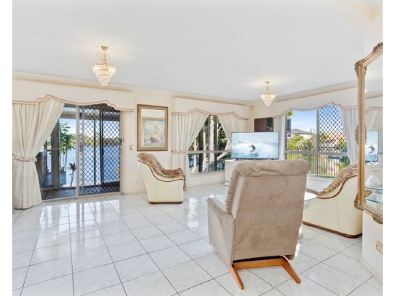 182 Port Jackson Blvd, Clear Island Waters QLD 4226