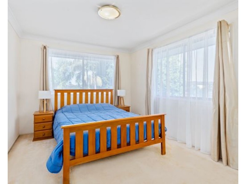 182 Port Jackson Blvd, Clear Island Waters QLD 4226