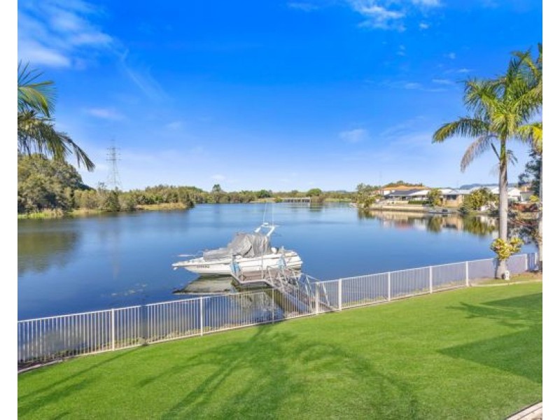 182 Port Jackson Blvd, Clear Island Waters QLD 4226