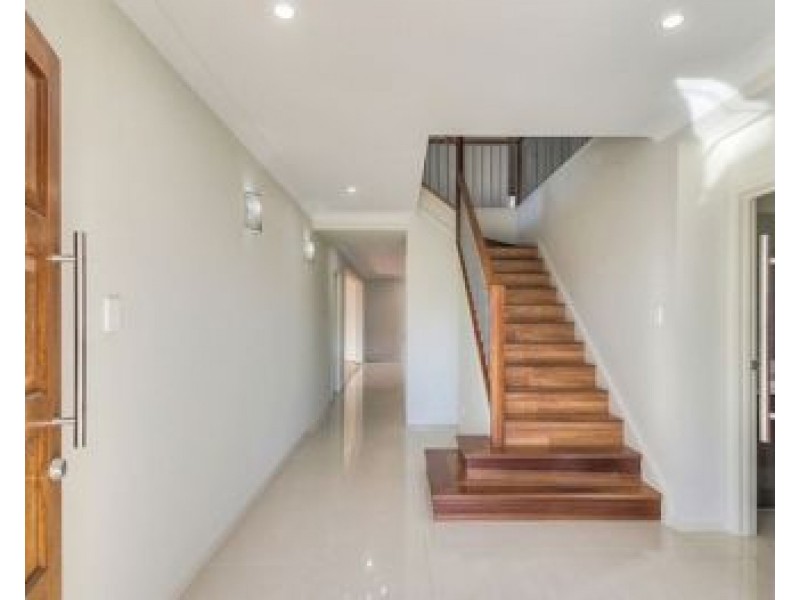 83 Alan Crescent, Eight Mile Plains QLD 4113